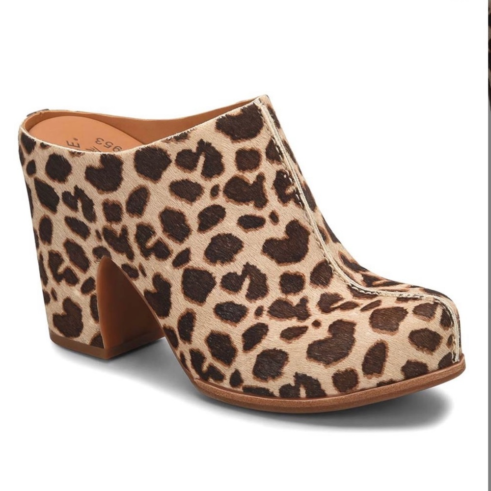 Kork-Ease Tan & Brown Savano Animal Print Clogs Size 9